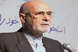 دکتر طباطبایی در همایش روز جهانی پوکی استخوان، اطلاع رسانی در مورد بیماری ها را در افزایش آگاهی عمومی و سلامت اجتماعی موثر دانست